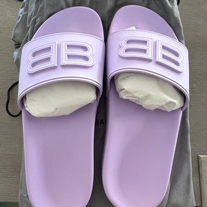 New balenciaga Pool Slides